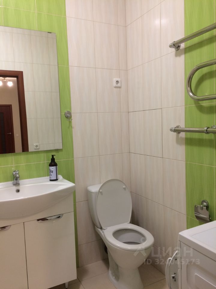 Аренда 2-комн квартиры на вторичном рынке Жуковский, улица Солнечная, 9