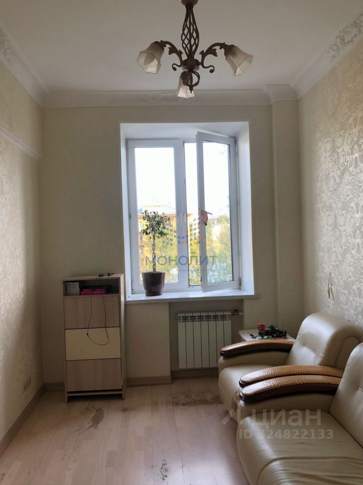 Продажа 2-комн квартиры на вторичном рынке Кутузовский проспект, 33