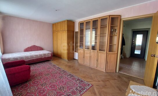 Продажа 1-комн квартиры на вторичном рынке Гатчина г, Академика Константинова ул,  д. 3