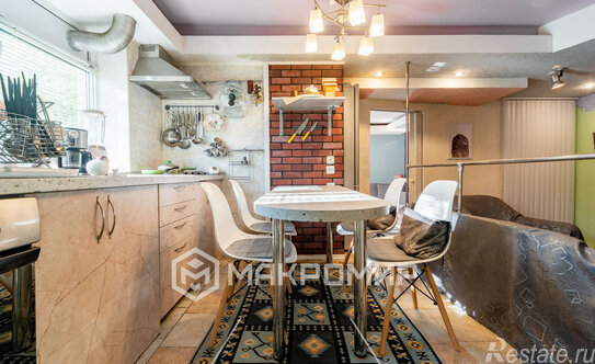 Продажа 2-комн квартиры на вторичном рынке улица Вавиловых,  д. 15 к3