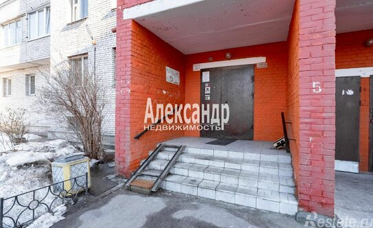 Продажа 1-комн квартиры на вторичном рынке Северный пр-кт,  д. 93,  к. В