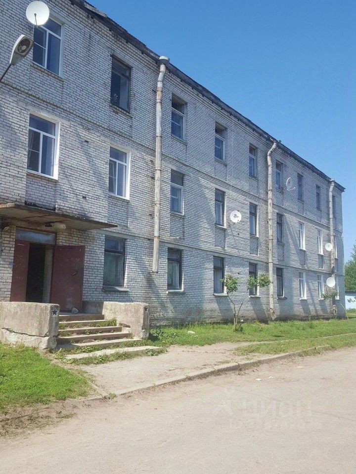 Продажа 3-комн квартиры на вторичном рынке пос. Обуховец, 1