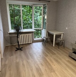 Продажа 2-комн квартиры на вторичном рынке Краснопутиловская улица,  д. 100