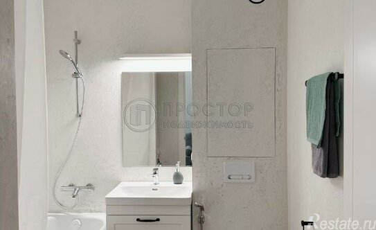 Продажа 2-комн квартиры на вторичном рынке Мукомольный проезд,  д. 7 к2