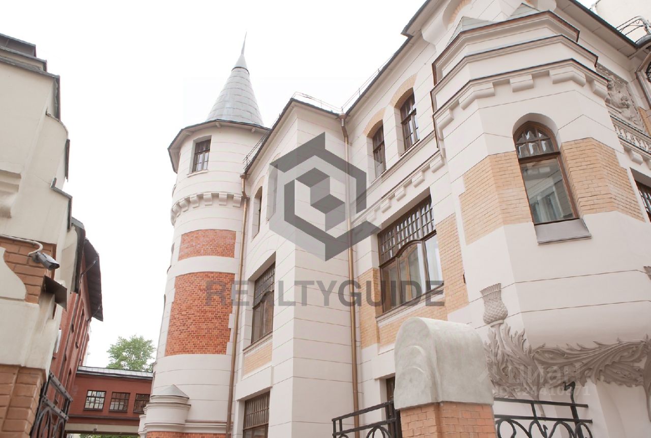 Продажа 3-комн квартиры на вторичном рынке Трехпрудный переулок, 9