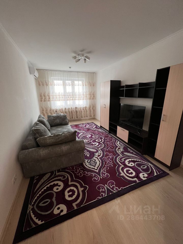 Аренда 1-комн квартиры на вторичном рынке Судостроительная улица, 17