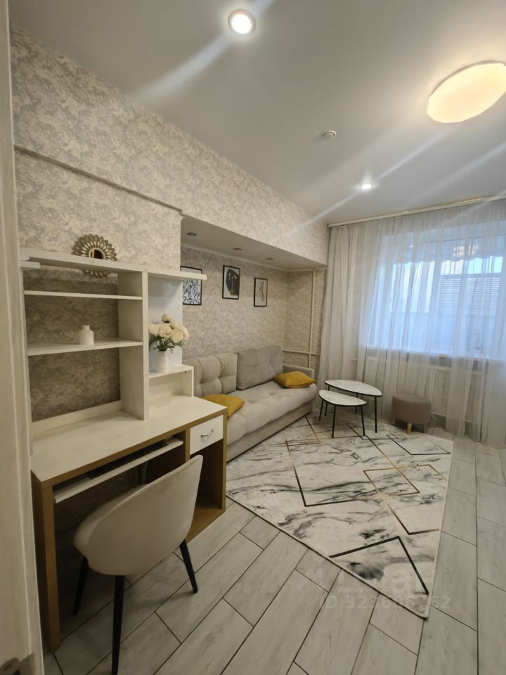 Аренда 2-комн квартиры на вторичном рынке Ракетный бульвар, 8