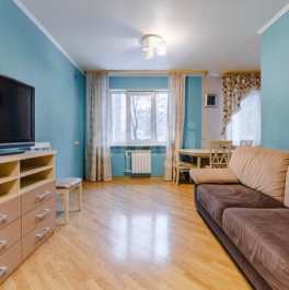 Продажа 5-комн квартиры на вторичном рынке Чайковского ул,  д. 61