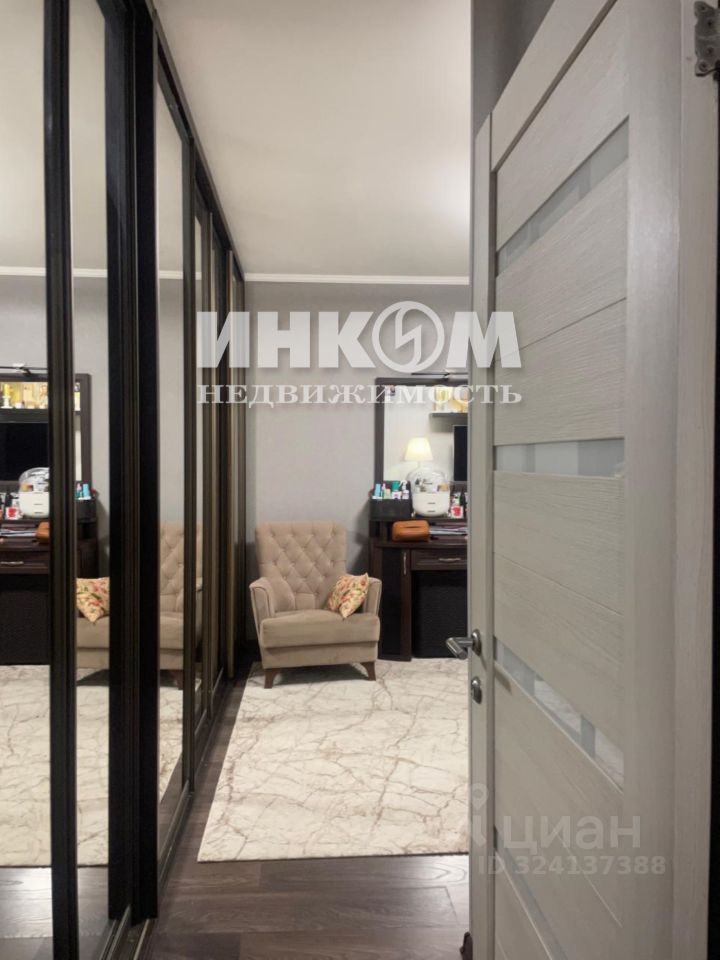 Продажа 3-комн квартиры на вторичном рынке Матвеевская улица, 10К2