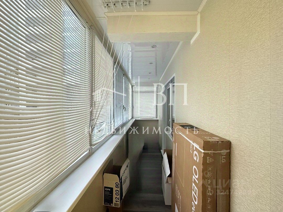 Продажа 1-комн квартиры на вторичном рынке улица Оптиков, 52к1