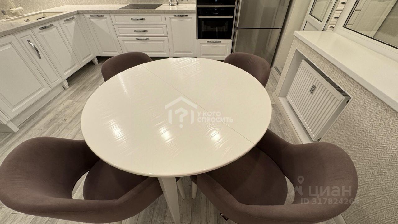 Продажа 2-комн квартиры на вторичном рынке Петергоф, улица Парковая, 14к4