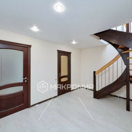 Продажа 4-комн квартиры на вторичном рынке Рощино, ул Социалистическая,  д. 15