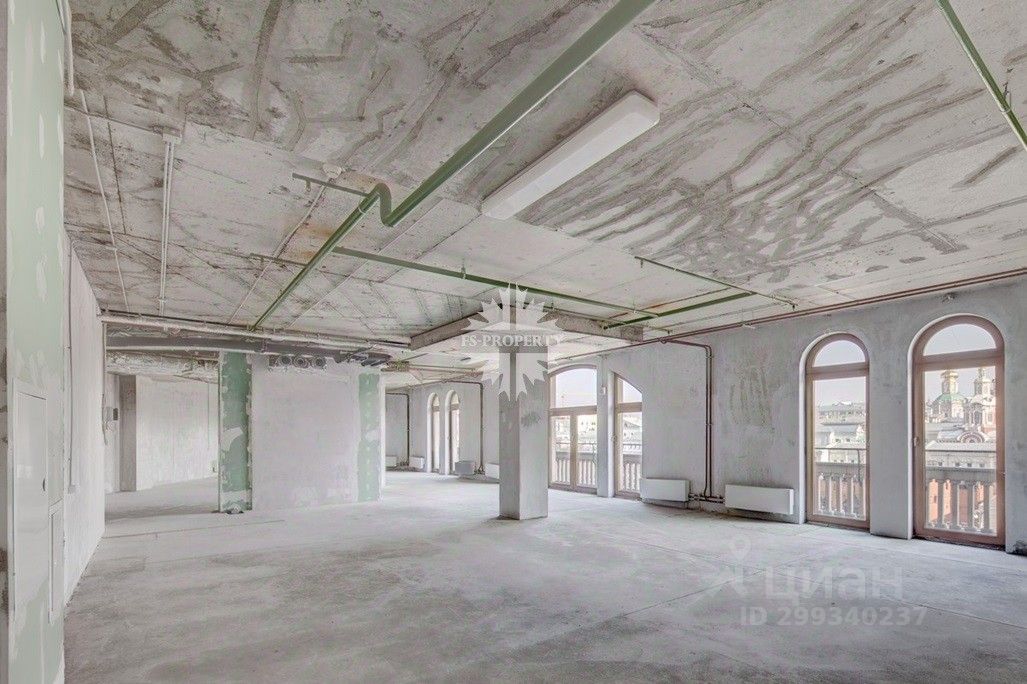 Продажа 3-комн квартиры на вторичном рынке улица Охотный Ряд, 2