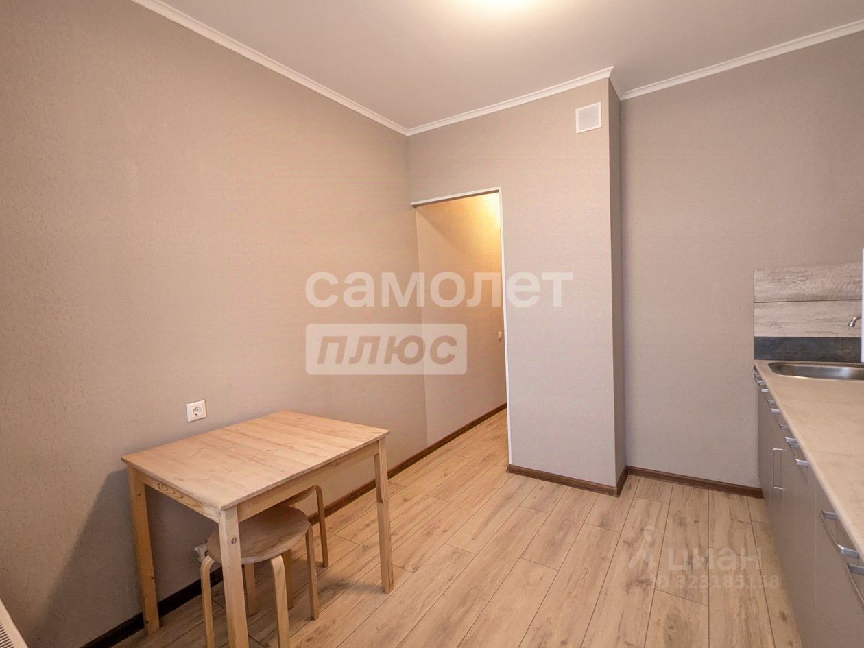 Продажа 1-комн квартиры на вторичном рынке Губернский мкр, улица Земская,  д. 13