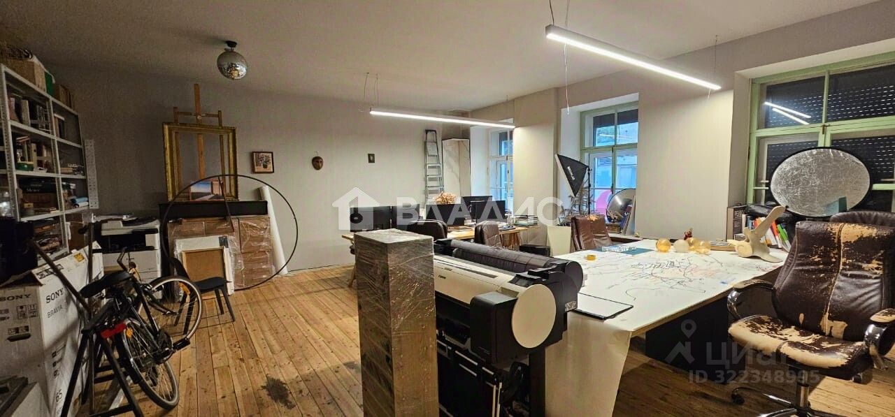 Продажа 3-комн квартиры на вторичном рынке проспект Большой Петроградской стороны, 90