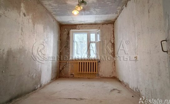 Продажа 2-комн квартиры на вторичном рынке Бокситогорский район, улица Горняков,  д. 19