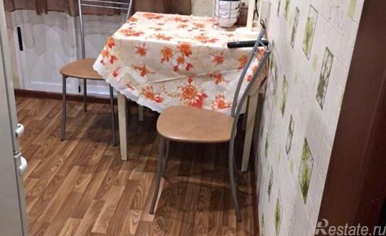 Продажа 2-комн квартиры на вторичном рынке Пять Крестов, улица Некрасова,  д. 13