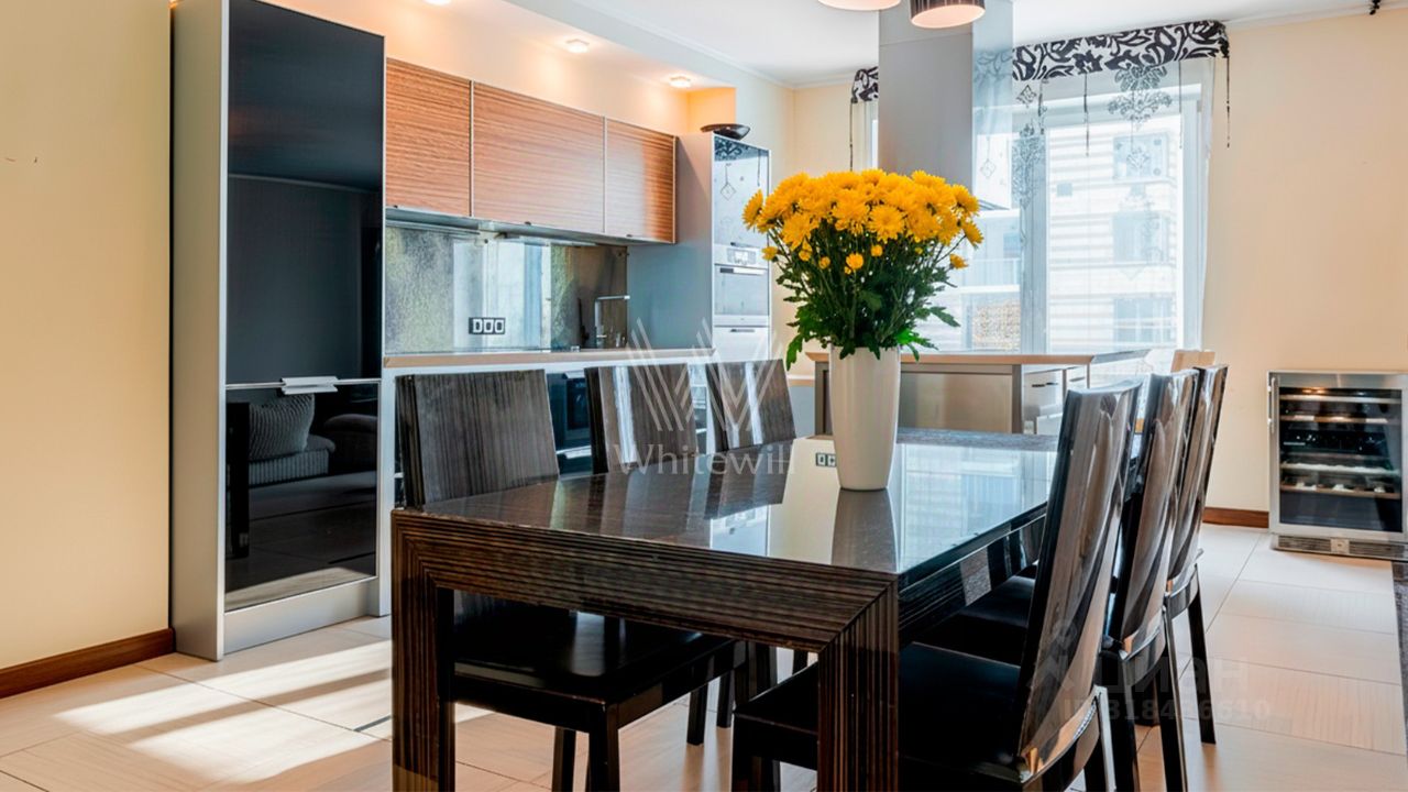 Продажа 4-комн квартиры на вторичном рынке Мосфильмовская улица, 70к4