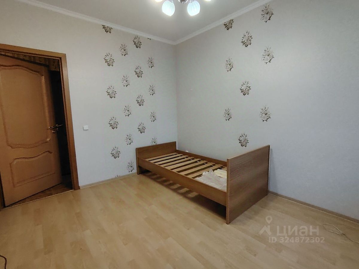 Продажа 2-комн квартиры на вторичном рынке улица Вавиловых, 10к1