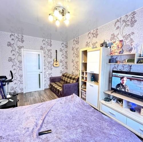 1-комн квартира Коммунар, Славянская улица, д.11