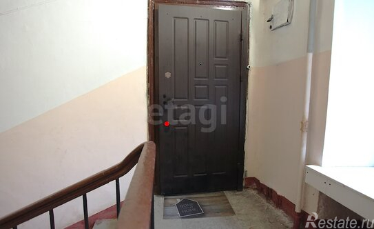 Продажа 4-комн квартиры на вторичном рынке 10-11-я линии В.О.,  д. 40