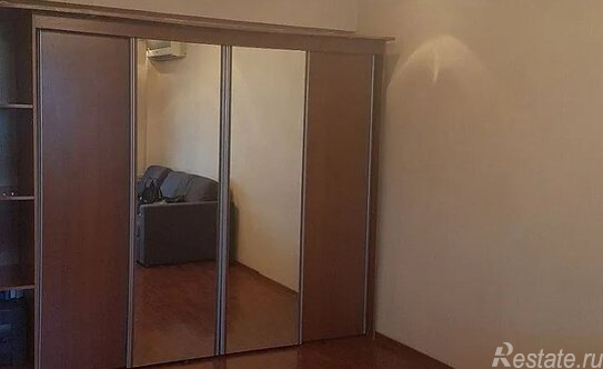 Аренда 1-комн квартиры на вторичном рынке Халтуринская улица,  д. 18