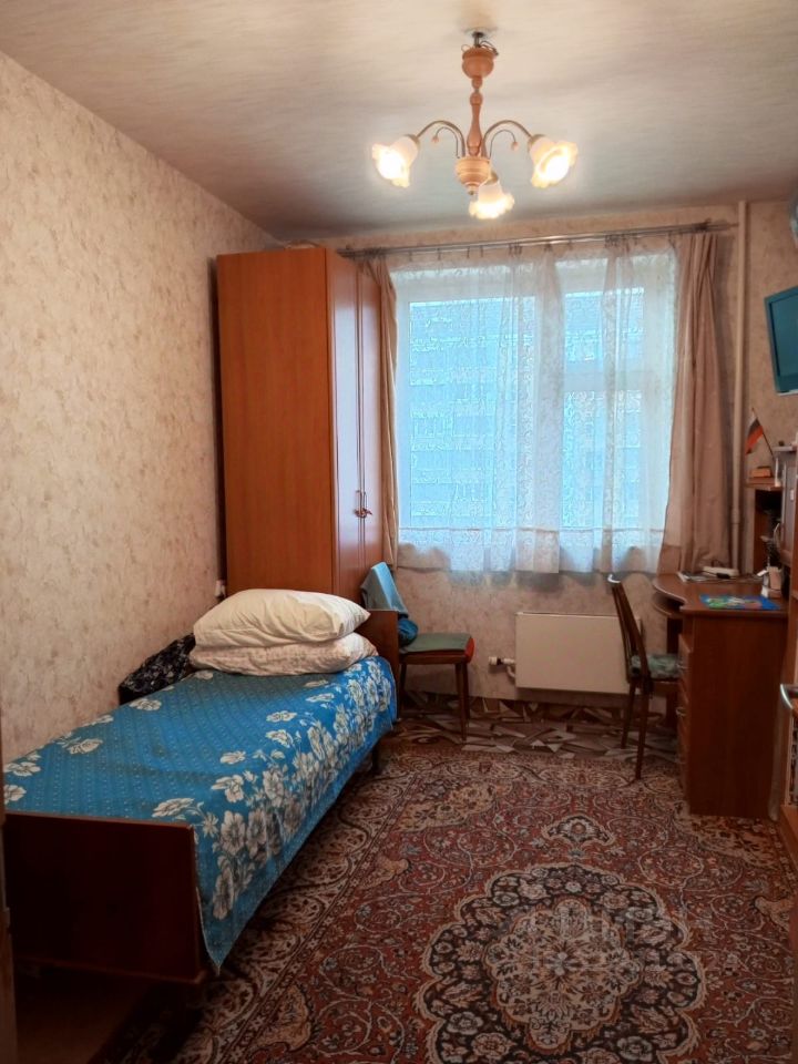 Продажа 2-комн квартиры на вторичном рынке Смольная улица, 51к2