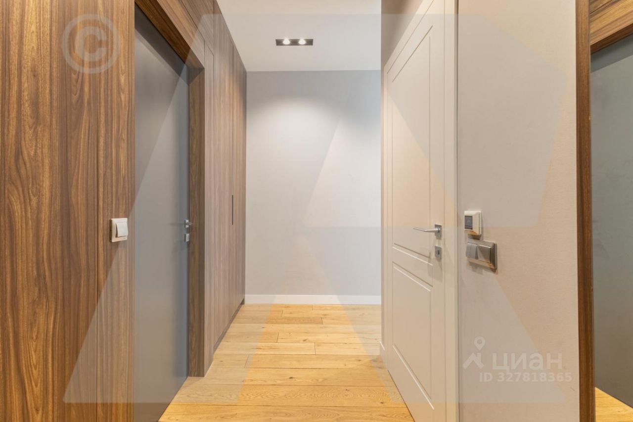 Продажа 3-комн квартиры на вторичном рынке Ходынская улица, 2