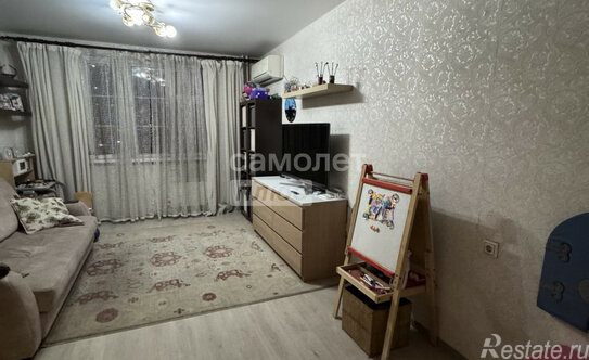 Продажа 1-комн квартиры на вторичном рынке ул Верхние Поля,  д. 6