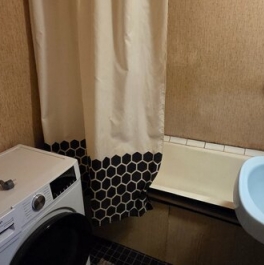 Продажа 3-комн квартиры на вторичном рынке ул Хабаровская,  д. 2