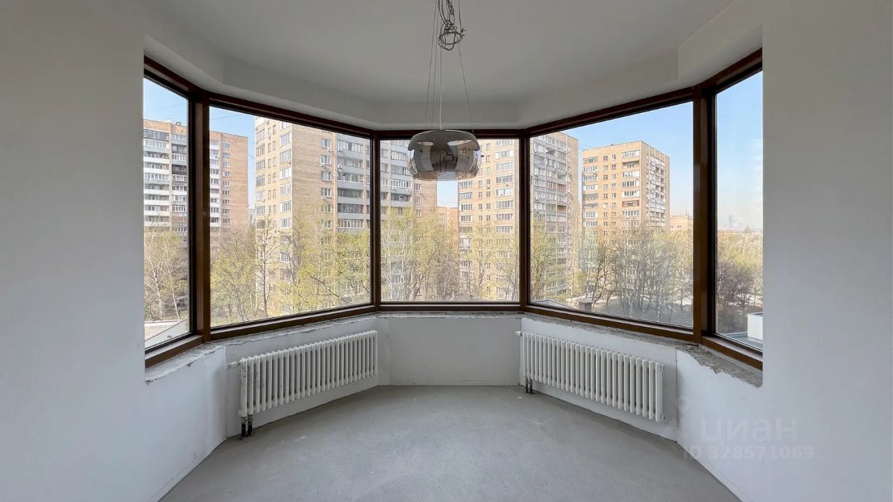 Продажа 3-комн квартиры на вторичном рынке улица Архитектора Власова, 6