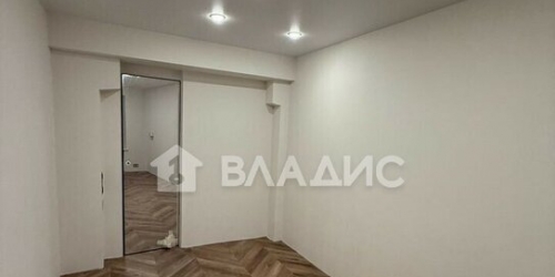 3-комн квартира Знаменская улица,  д. 19