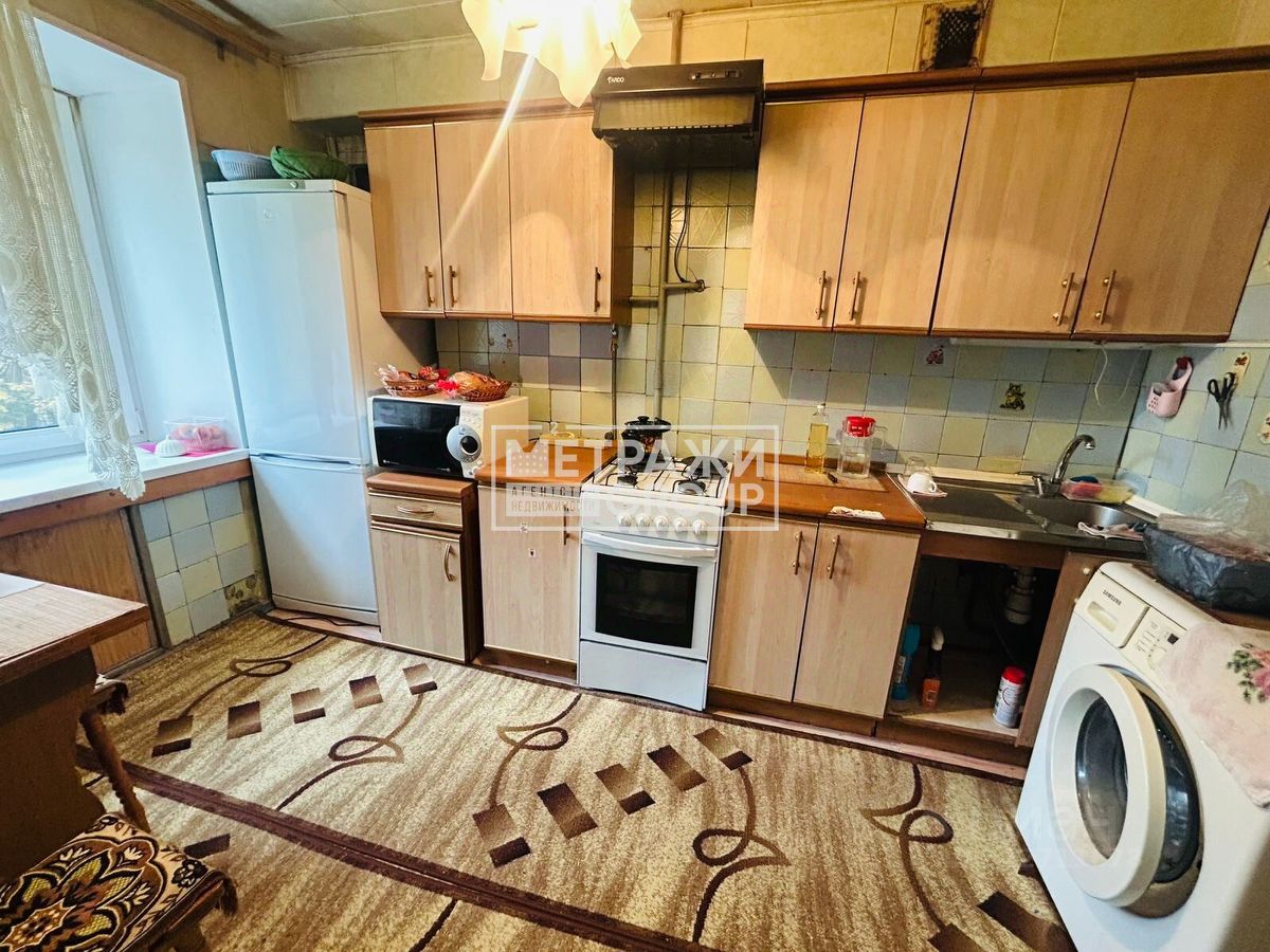 Продажа 3-комн квартиры на вторичном рынке Пушкино, улица 3-я Домбровская, 12