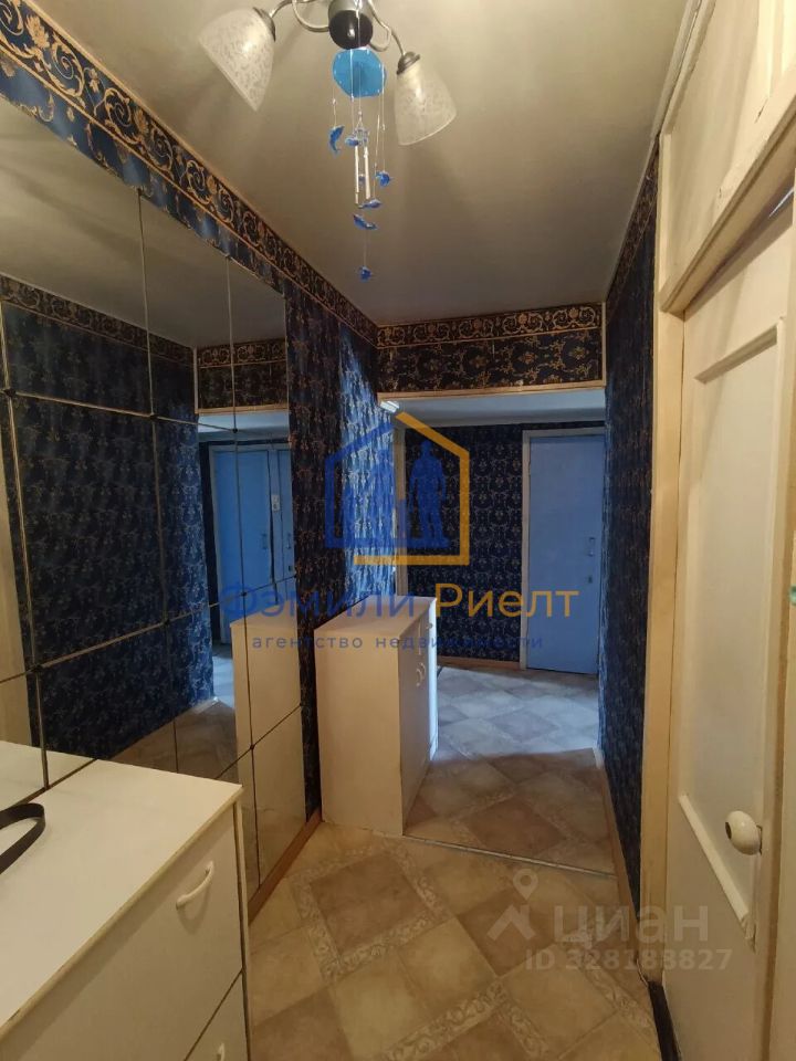 Продажа 3-комн квартиры на вторичном рынке Зюзинская улица, 8
