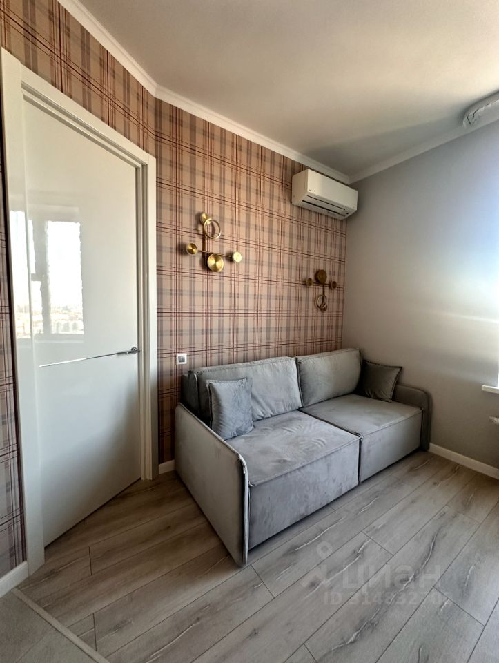 Продажа 2-комн квартиры на вторичном рынке бульвар Генерала Карбышева, 15