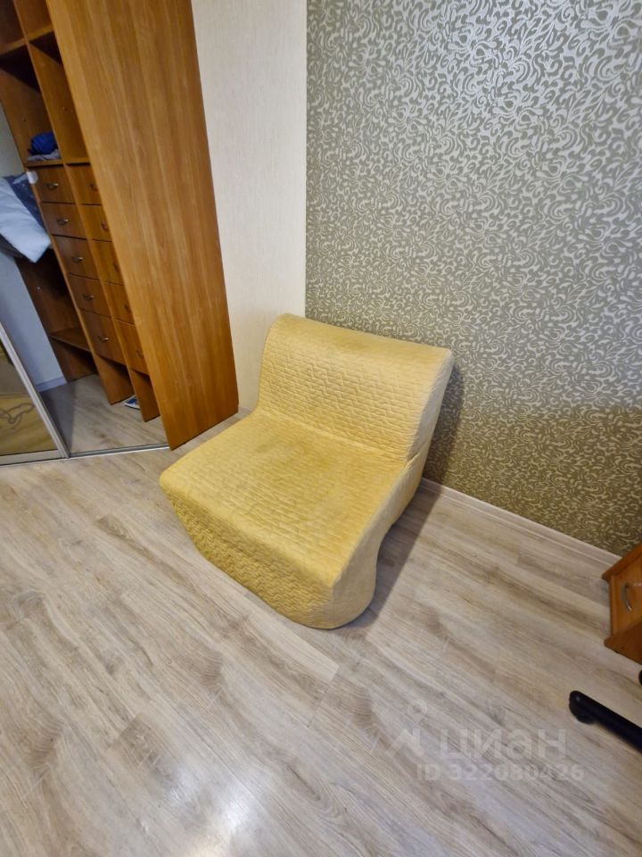 Аренда 1-комн квартиры на вторичном рынке Петергофское шоссе, 15к2