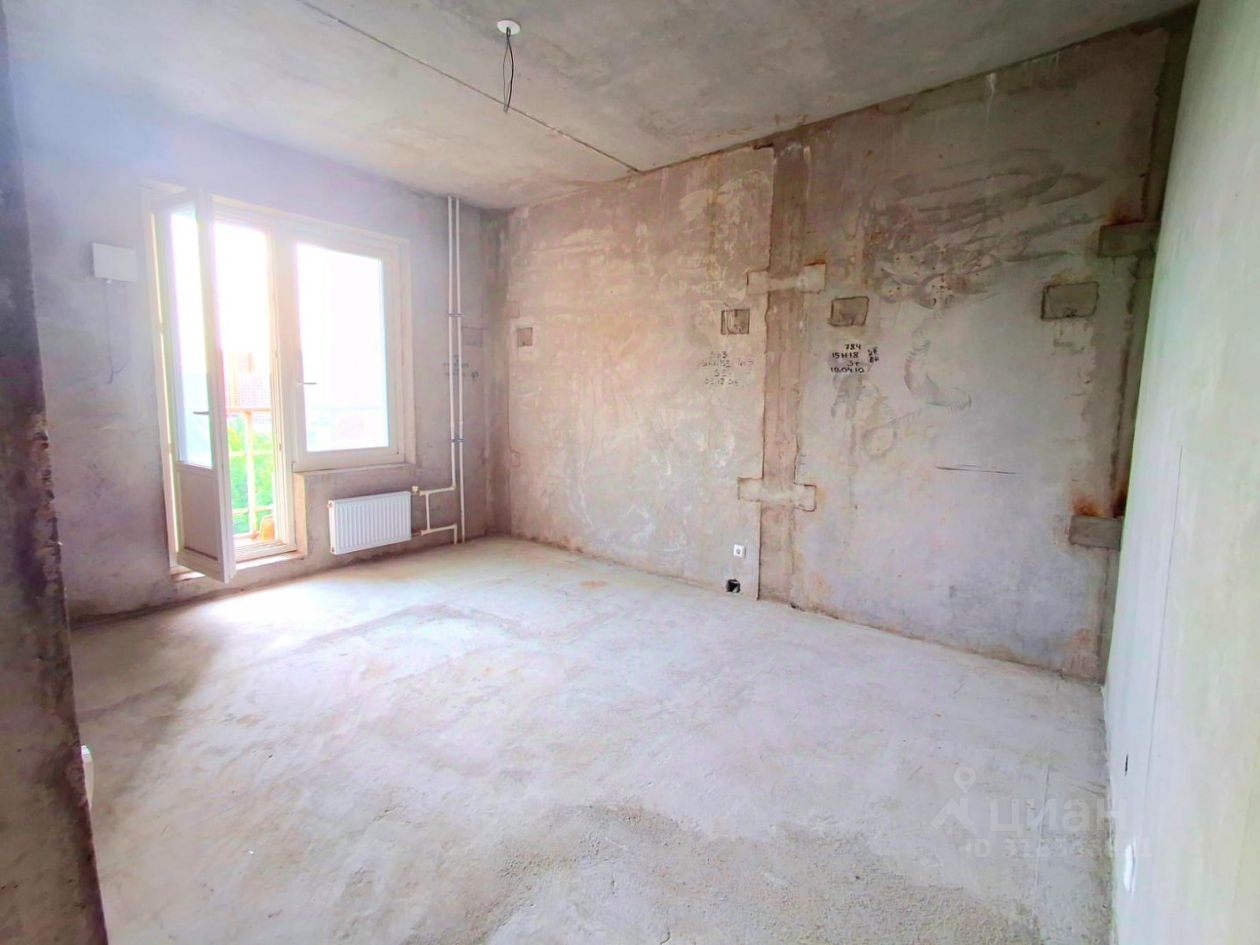 Продажа 3-комн квартиры на вторичном рынке д. Новое Девяткино, улица Озерная, 8