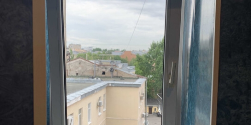 4-комн квартира пр-кт Малый П.С.,  д. 1б