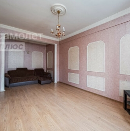 Продажа 2-комн квартиры на вторичном рынке Кутузовский пр-кт,  д. 19