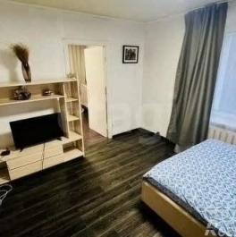 Продажа 2-комн квартиры на вторичном рынке Мосфильмовский 2-й пер,  д. 10