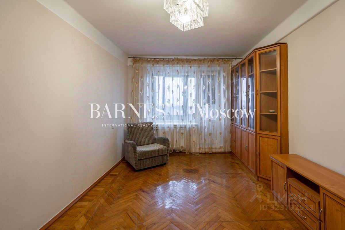 Продажа 2-комн квартиры на вторичном рынке шоссе Революции, 33К1