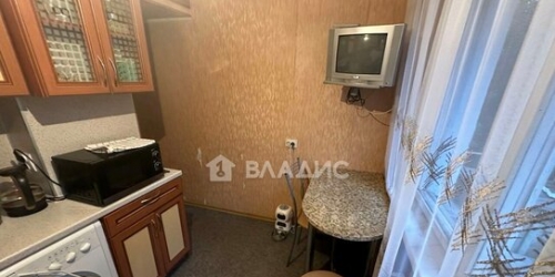3-комн квартира проспект Славы,  д. 11