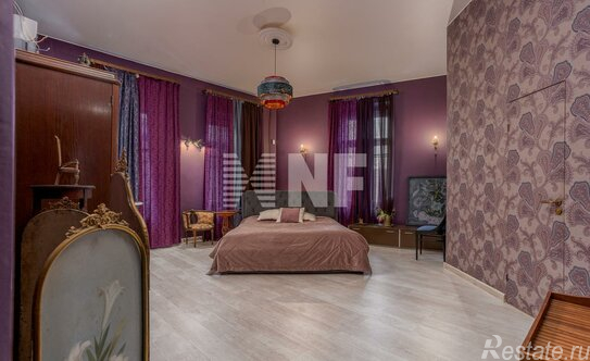 Продажа 4-комн квартиры на вторичном рынке Реки Мойки наб,  д. 112