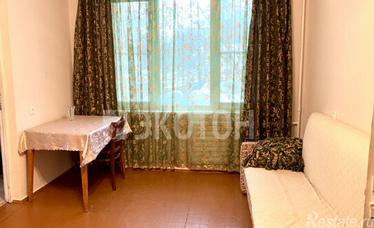 Продажа 3-комн квартиры на вторичном рынке ул Замшина,  д. 62