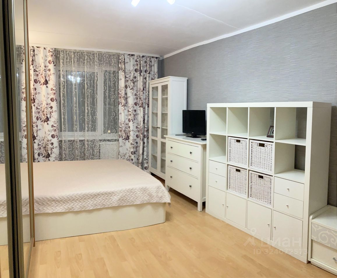 Аренда 1-комн квартиры на вторичном рынке улица Зины Портновой, 17К3