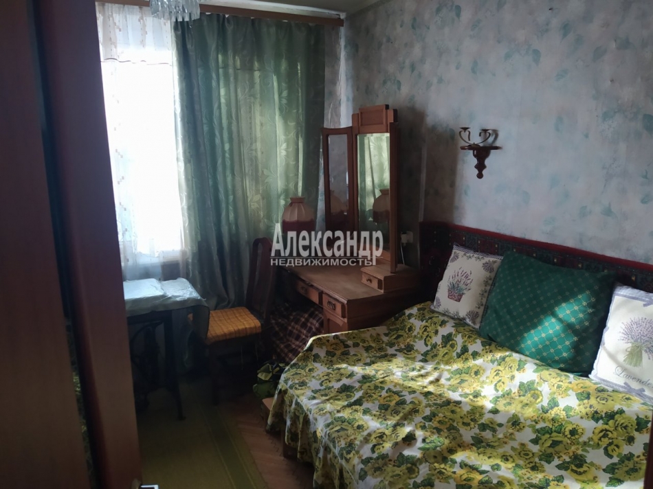 Продажа 3-комн квартиры на вторичном рынке Альпийский пер.,  д. 16