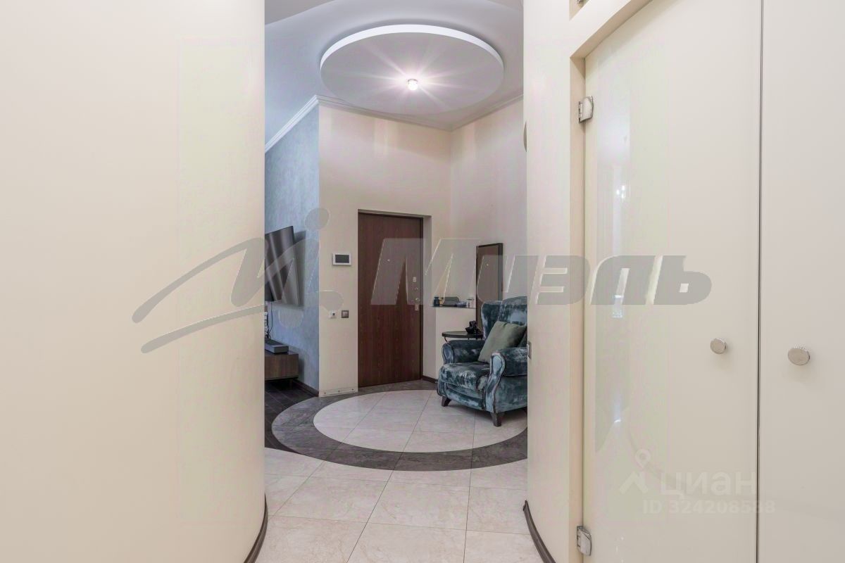 Продажа 2-комн квартиры на вторичном рынке улица Пырьева, 2