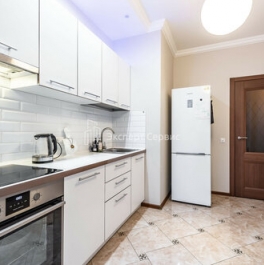 Продажа 1-комн квартиры на вторичном рынке Маршала Блюхера пр-кт,  д. 7,  к. 1