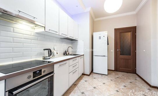 Продажа 1-комн квартиры на вторичном рынке Маршала Блюхера пр-кт,  д. 7,  к. 1