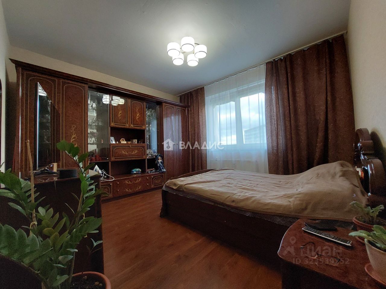 Продажа 1-комн квартиры на вторичном рынке Мурино, проспект Авиаторов Балтики, 3